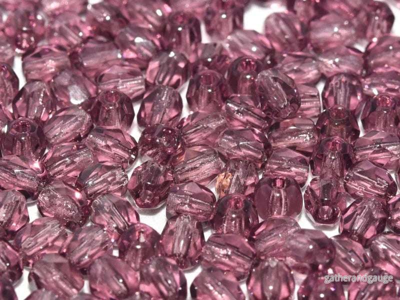 Tjeckiska Firepolish - Amethyst 4 mm, 50-pack