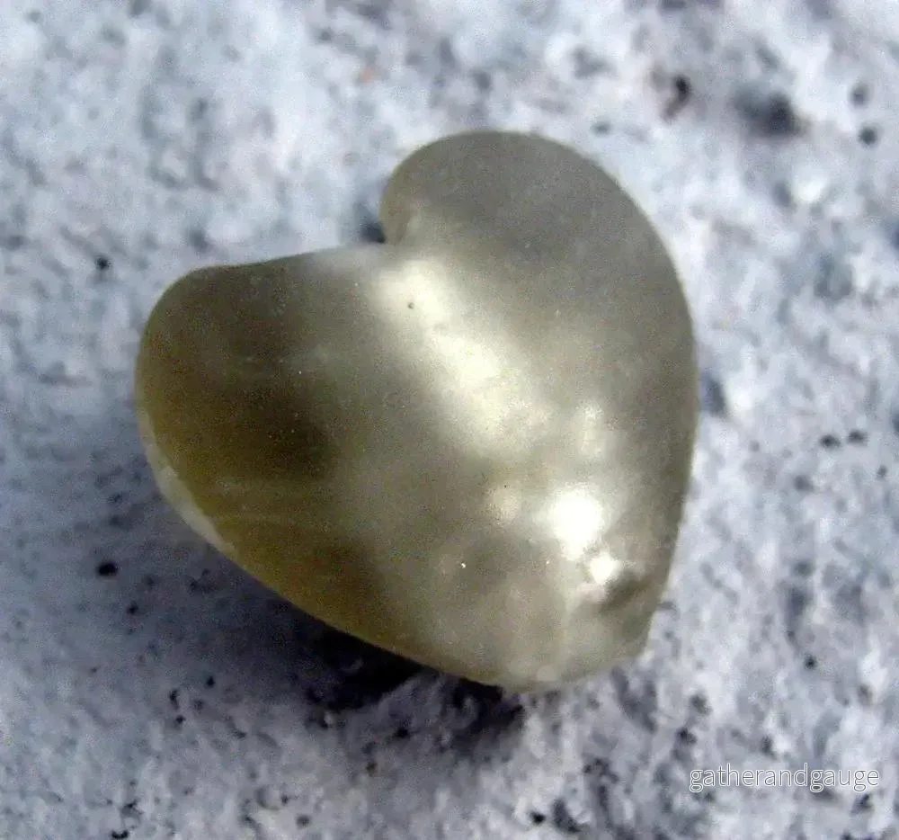 Silverfoilhjärta - Frostad grå 18 mm, 1 styck - Bild 2