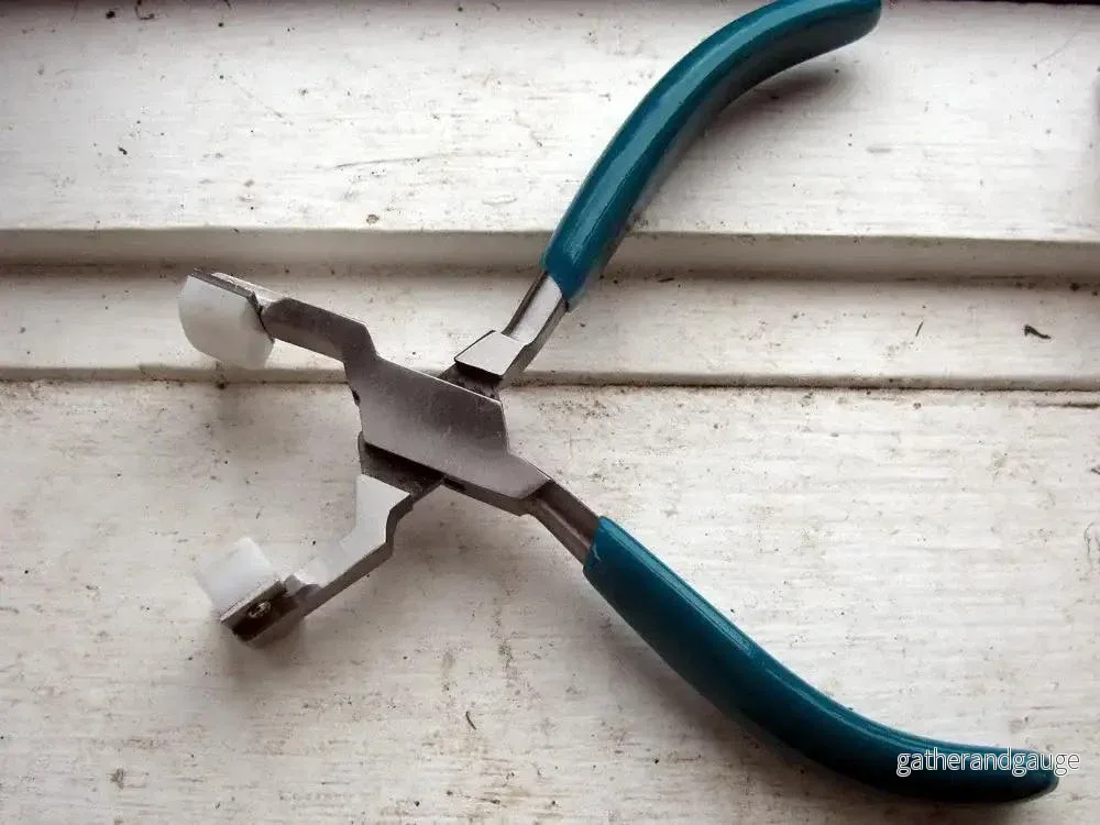 Verktyg - Tång för att böja armband, grön, 1 styck
