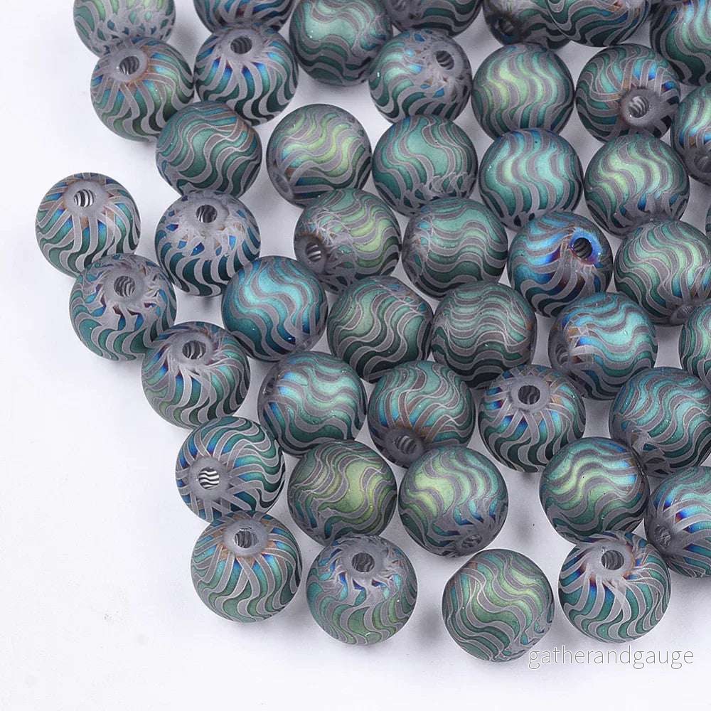 Glaspärla Rund - Randigt mönster Cadet blue 8mm 1 styck - Bild 2