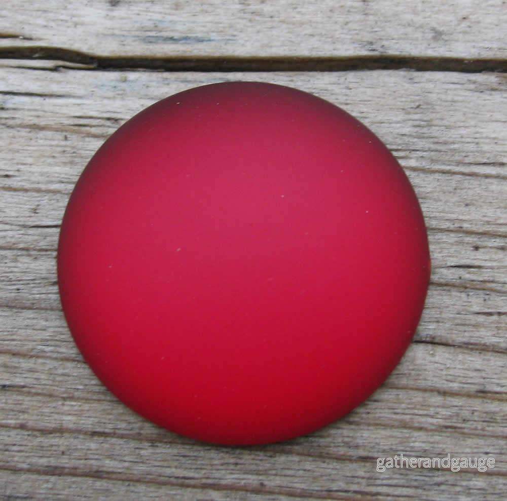 Luna Cabochon – Garnet 24 mm 1 styck Luna Cabochon – Garnet 24 mm 1 styck