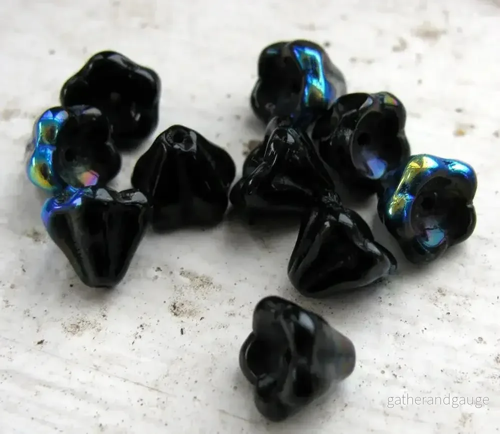 Tjeckiska Änglakjolar/Blommor – Jet AB, 6x8mm, 10-pack Tjeckiska Änglakjolar/Blommor – Jet AB, 6x8mm, 10-pack