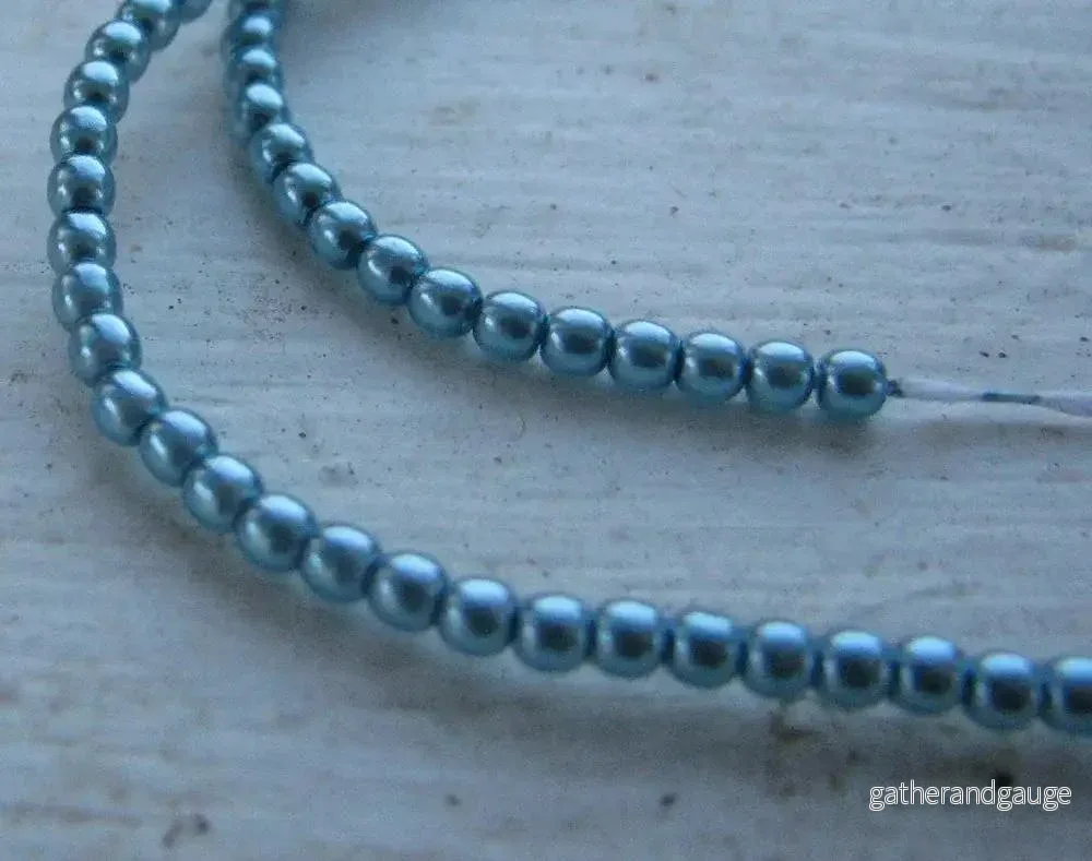 Tjeckiska Vaxade Glaspärlor - Cerulean 2mm, 1 Sträng