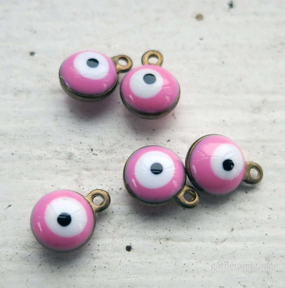 Berlock Bronsfärgad – Emaljerad Onda Ögat, Rosa 6mm 5-pack Berlock Bronsfärgad – Emaljerad Onda Ögat, Rosa 6mm 5-pack