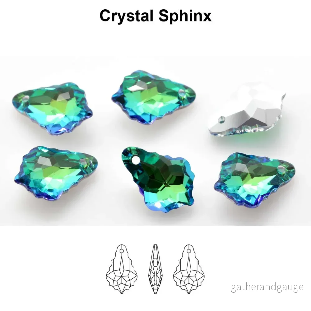 Aurea Crystals A6090 Baroque Pendant – Crystal Sphinx 22 mm, 1 styck Aurea Crystals A6090 Baroque Pendant – Crystal Sphinx 22 mm, 1 styck