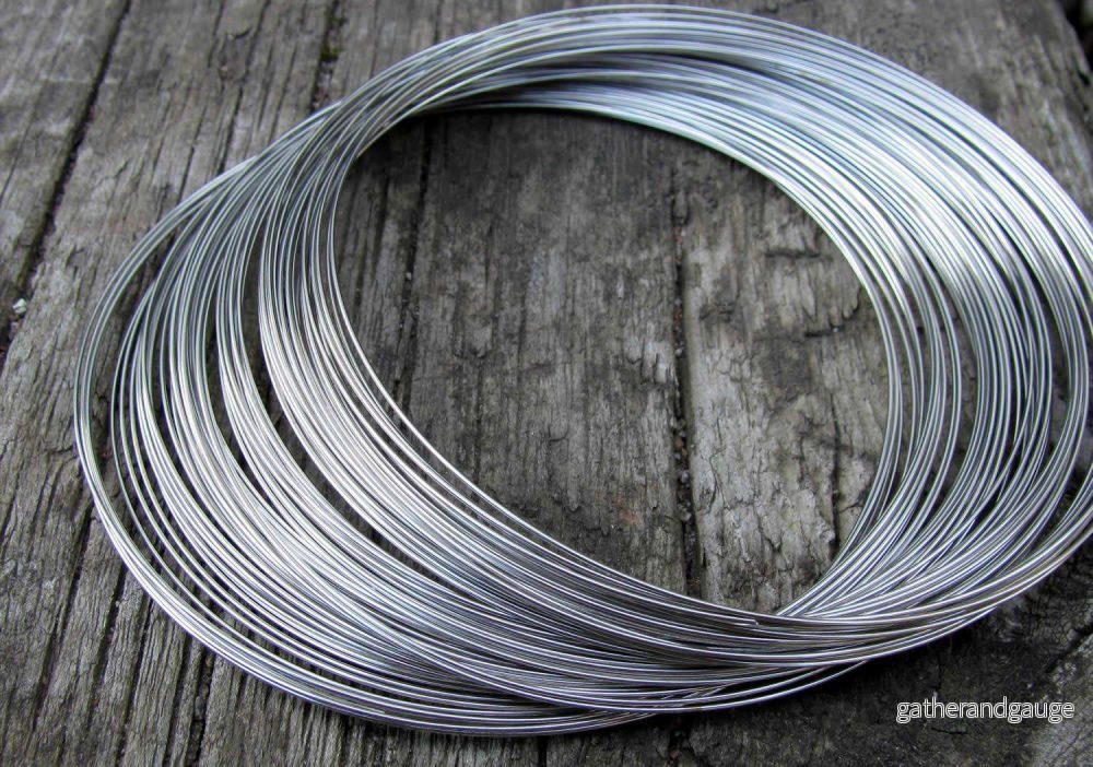 Memorywire Halsband – Silverfärgad, 0,6mm, 50 varv Memorywire Halsband – Silverfärgad, 0,6mm, 50 varv