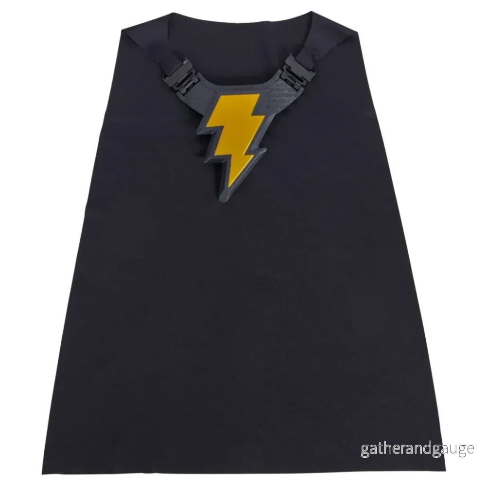 Black Adam mantel med bröstplatta