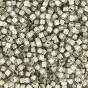 Miyuki Delica – Fancy Lined Moonstone 11/0, 5 gram