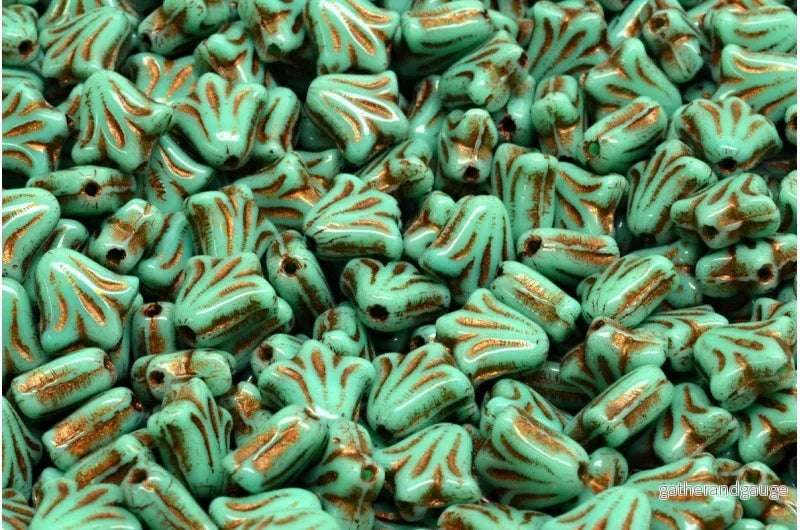 Lily Flower Bead - Green Turquoise / Brown 9mm, 20-pack