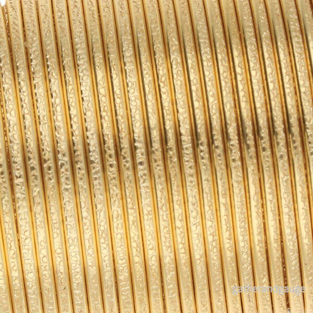Wire Elements 20 Ga - Guldfärgad halvrund med texture motiv Non Tarnish, 1 rulle - Bild 2
