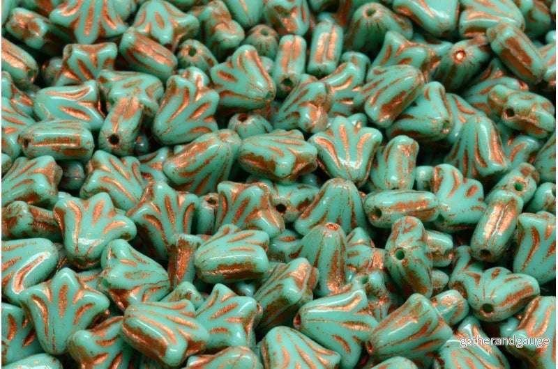 Lily Flower Bead – Opaque Turquoise / Copper 9mm, 20-pack
