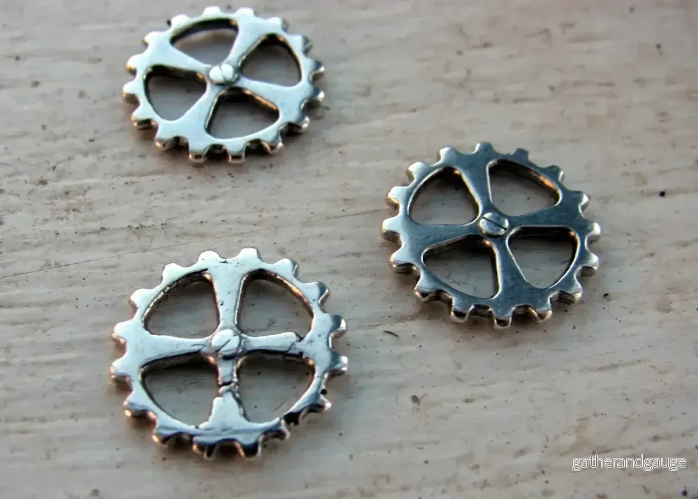 Berlock Silverfärgad - Kugghjul med taggar, 14 mm, 3-pack - Bild 2