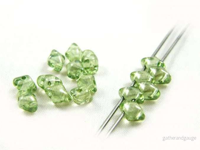 Vario Bead – Crystal Luster Lt Green 10 gram Vario Bead – Crystal Luster Lt Green 10 gram