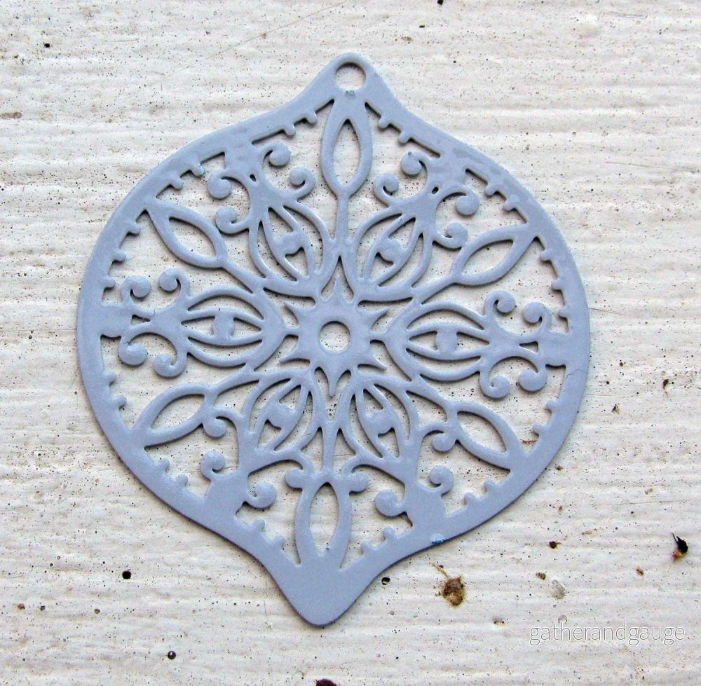 Berlock Grå - Spetsig rund 40x45mm 1 styck