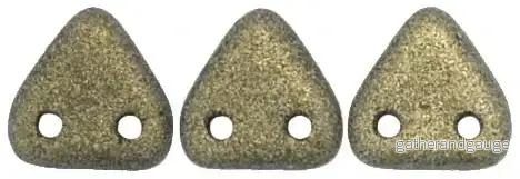 CzechMates Triangle Bead - Två hål, Metallic Suede Gold 6mm, 10 gram