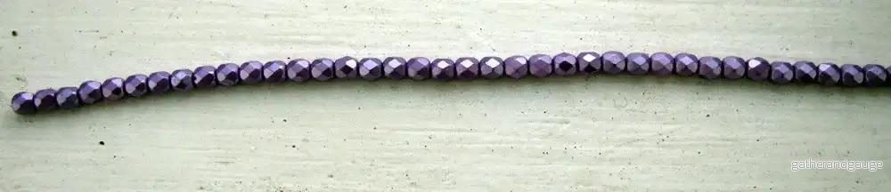 Tjeckiska Firepolish - Pastel Lila 4 mm, 1 sträng - Bild 3