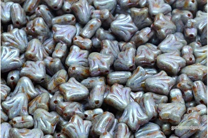 Lily Flower Bead – Alabaster Grey Green 9mm, 20-pack