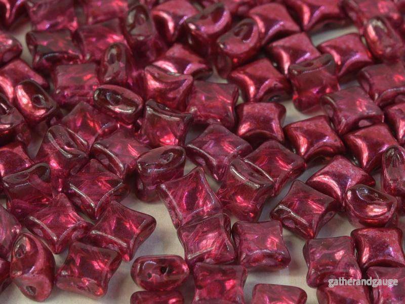 Wibeduo® – Crystal Pomegrante Metallic Ice 8x8mm, 15-pack Wibeduo® – Crystal Pomegrante Metallic Ice 8x8mm, 15-pack