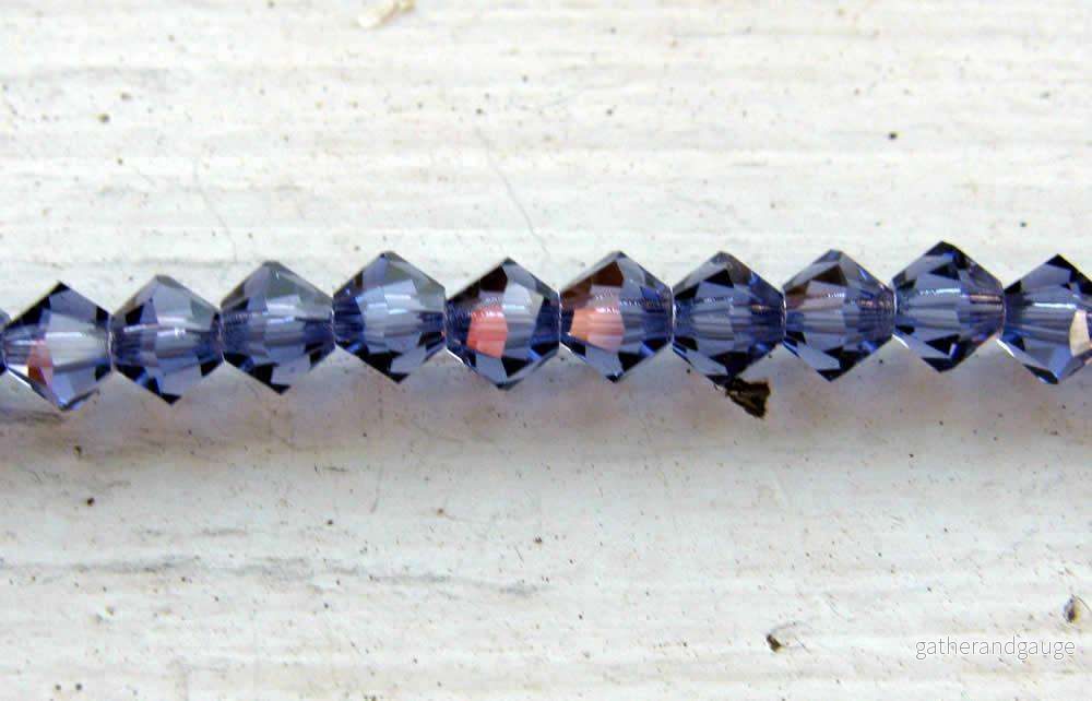 Tjeckiska MC Bicone - Tanzanite 4 mm, 30- pack - Bild 2