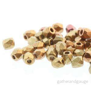 Tjeckiska Firepolish – Gold Rainbow, True 2 mm, 2 gram Tjeckiska Firepolish – Gold Rainbow, True 2 mm, 2 gram