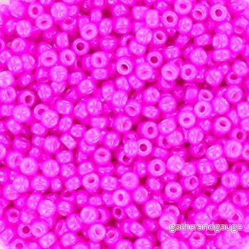 Miyuki Seed Beads – Opaque Dyed Magenta 11/0, 10 gram