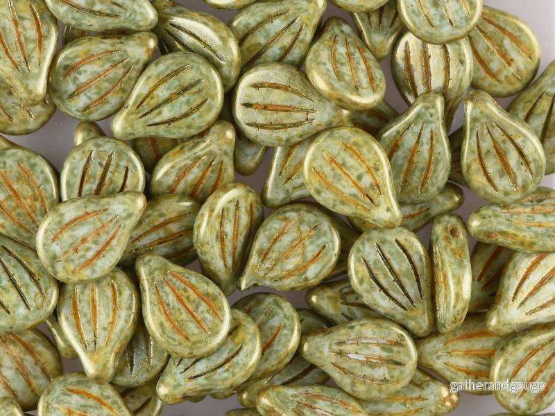 Preciosa Engraved Pip – Alabaster Green Picasso 9x14mm, 5-pack Preciosa Engraved Pip – Alabaster Green Picasso 9x14mm, 5-pack
