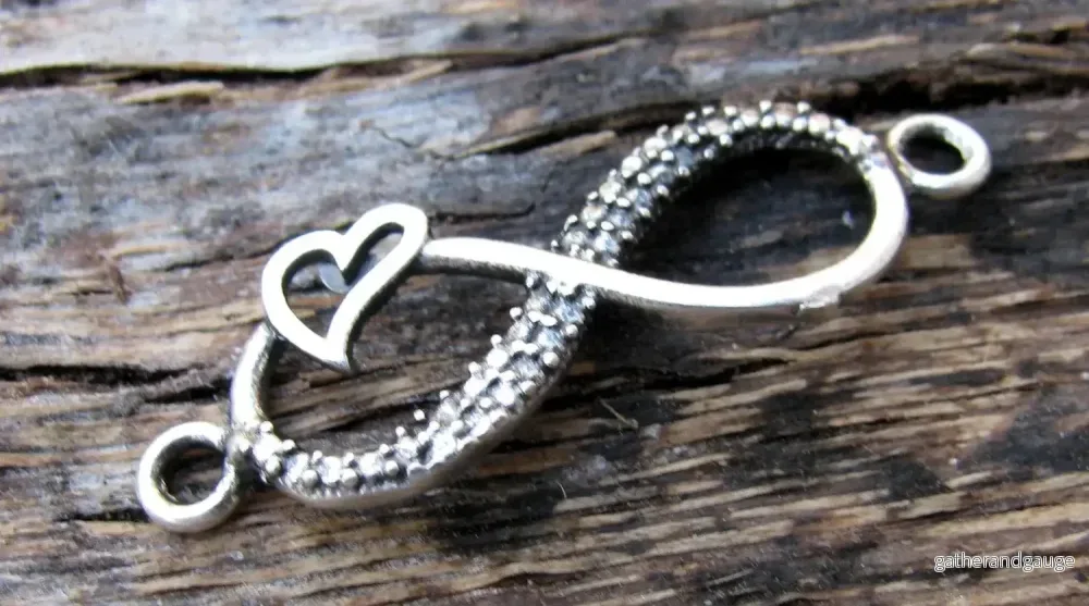 Connector Infinity - Evighetstecken Silverfärgad med Hjärta 1 styck - Bild 2