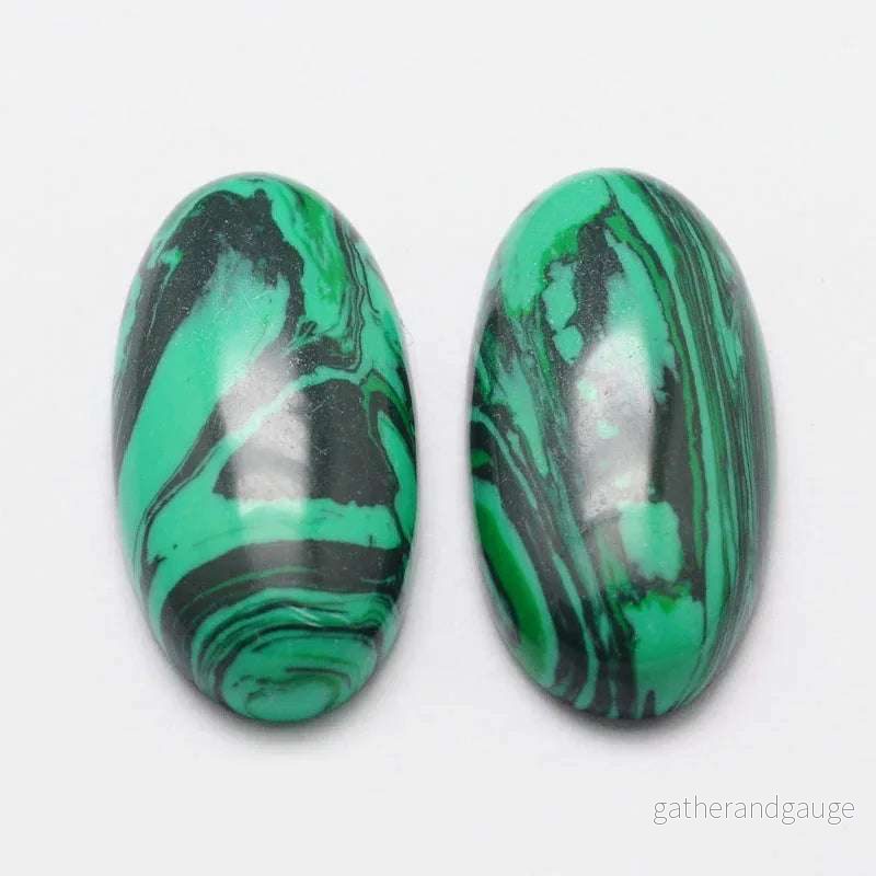 Cabochon Imiterad Malakit – Oval 18x13mm 1 Styck Cabochon Imiterad Malakit – Oval 18x13mm 1 Styck