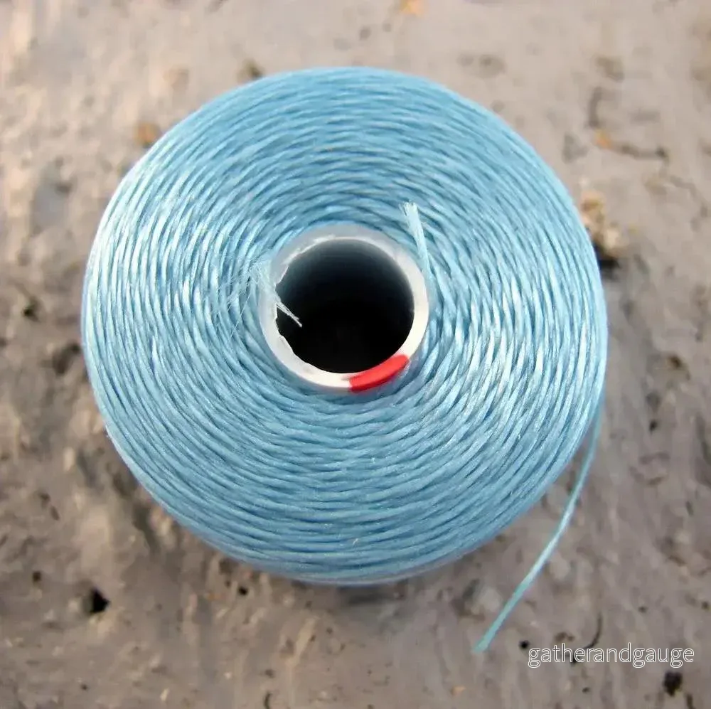 S-Lon bead thread – Light Blue, strl D, 1 rulle S-Lon bead thread – Light Blue, strl D, 1 rulle