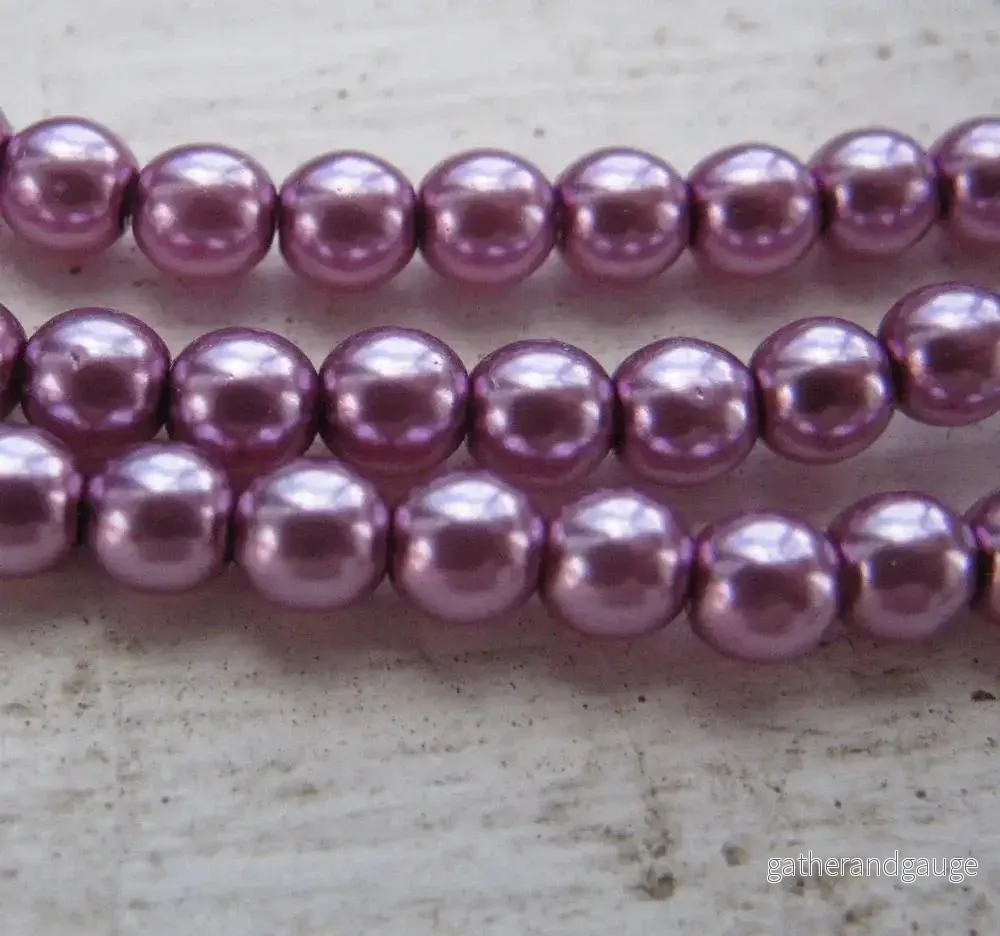 Tjeckiska vaxade glaspärlor - Fuchsia 4mm, 1 sträng - Bild 2