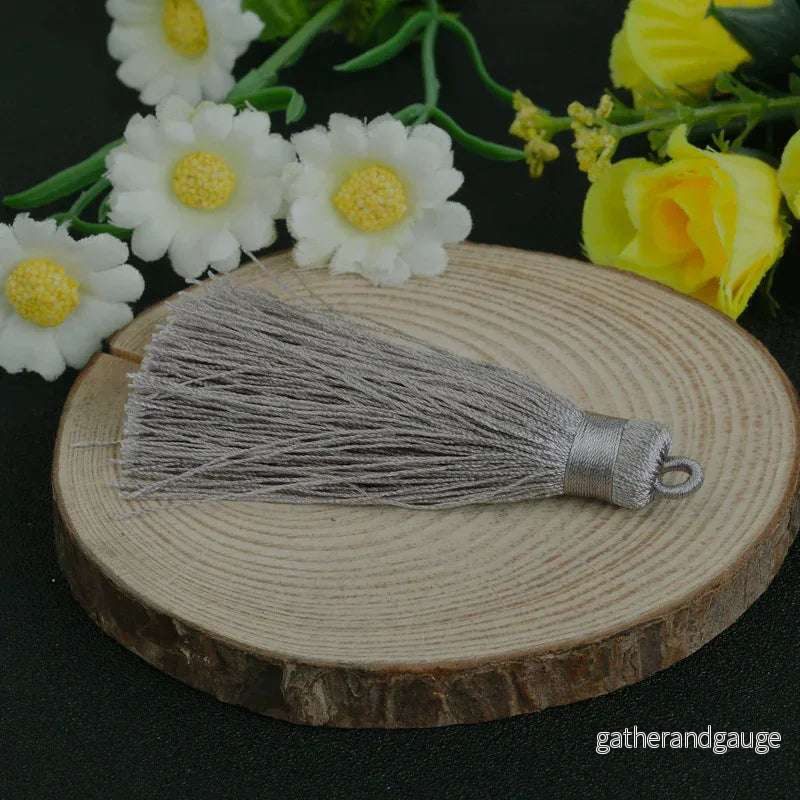Hänge tassel polyester - Stor Grå 70-75mm 1 styck