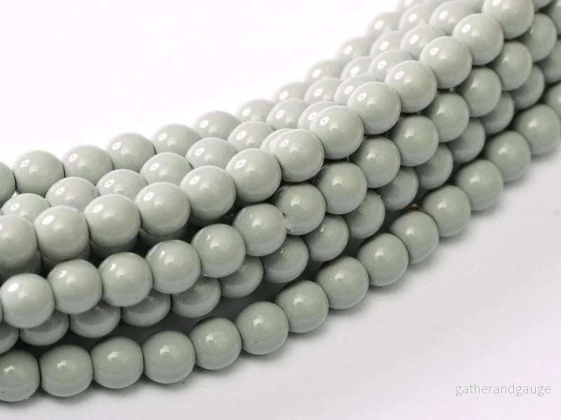Tjeckiska Fiesta Pearl – Shiny Grey Mist 6mm, 1 sträng Tjeckiska Fiesta Pearl – Shiny Grey Mist 6mm, 1 sträng