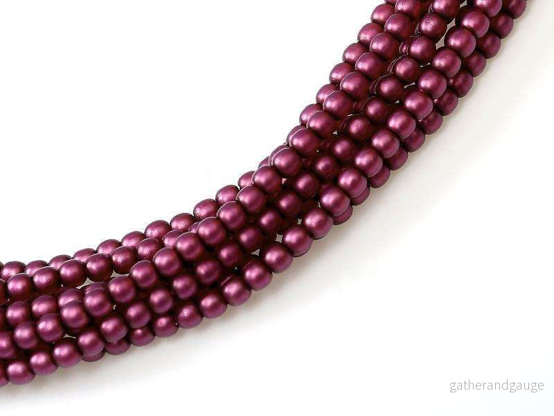 Tjeckiska vaxade glaspärlor – Matted Dark Rose Satin 4mm, 1 sträng Tjeckiska vaxade glaspärlor – Matted Dark Rose Satin 4mm, 1 sträng