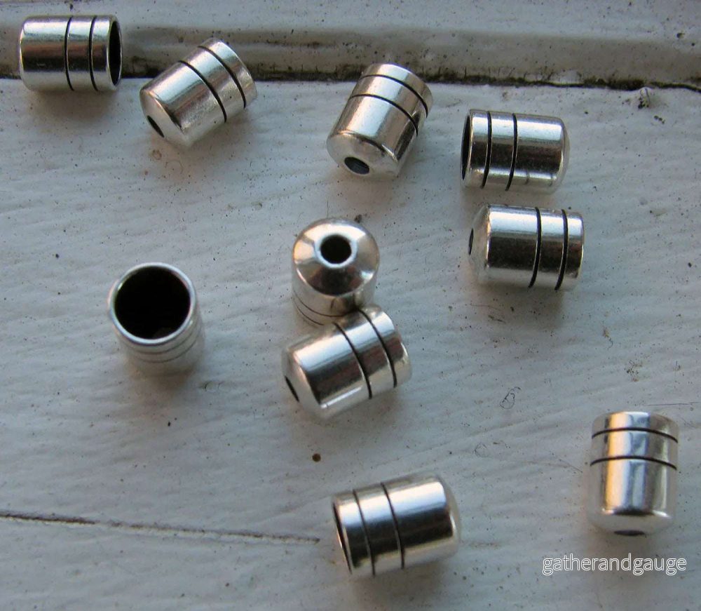 Ändfäste Silverfärgade - Rundad med ränder 5mm, 10-pack