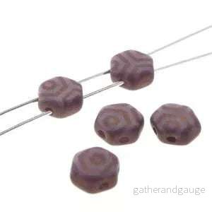 Honeycomb - Purple Laser Matte Web Bronze 6mm, 1 sträng
