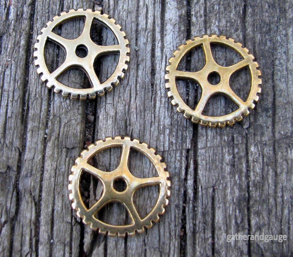 Berlock/hänge Bronsfärgad - Kugghjul 16mm, 3-pack