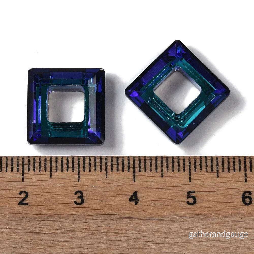 Facetterat hänge - Fyrkant Blå med skimmer 14mm 1 styck - Bild 3