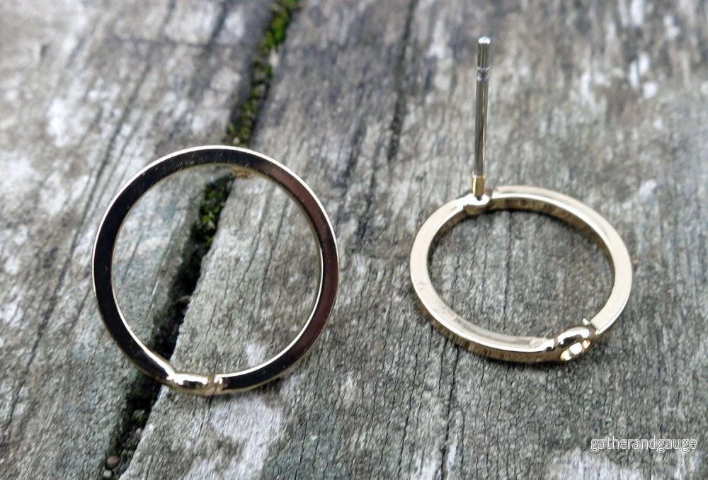 Örstickare Guldfärgad - Ihålig Cirkel 14mm, 2-Pack