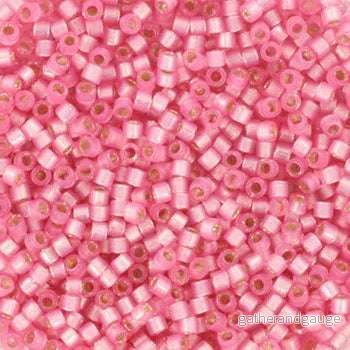 Miyuki Delica – Silverlined Dyed Alabaster Rose 11/0, 5 gram