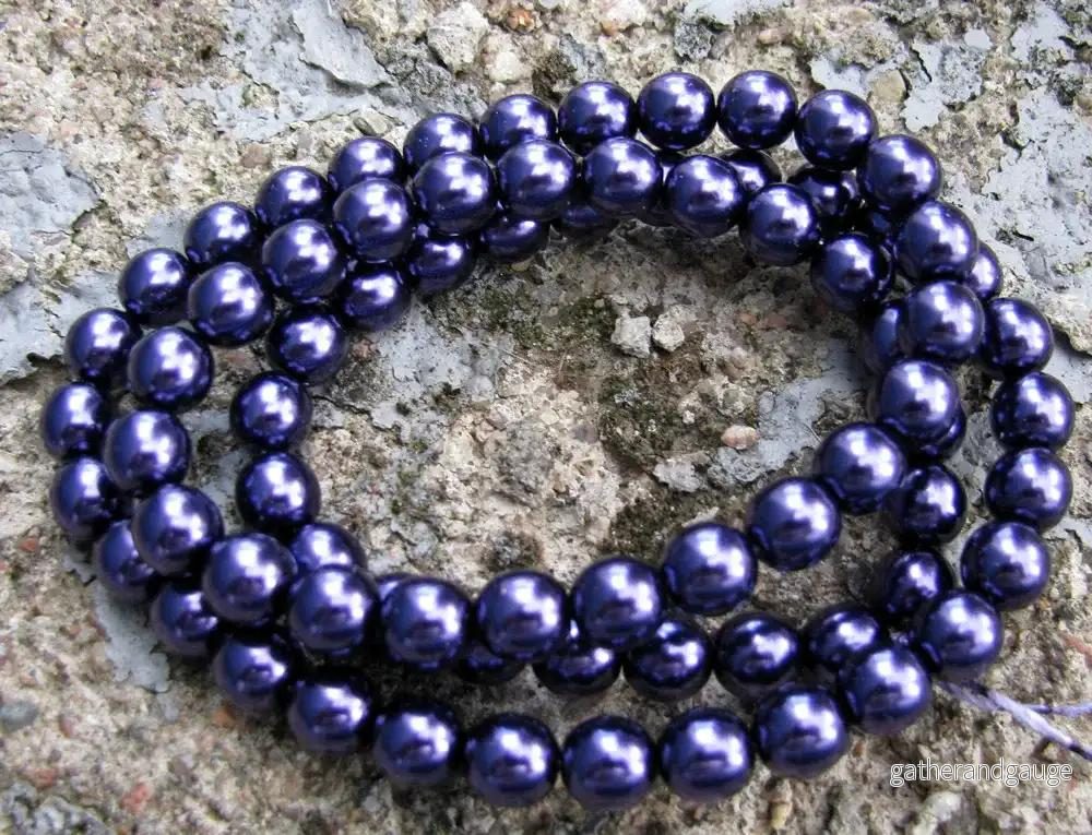 Tjeckiska vaxade glaspärlor - Purple 8mm, 1 sträng