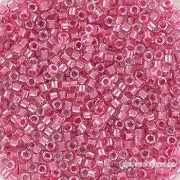Miyuki Delica – Sparkling Peony Pink lined Crystal 11/0, 5 gram