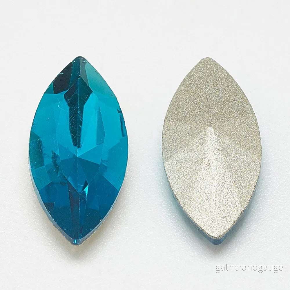 Kinesisk strass - Navette Capri Blue 10x5mm 1 styck