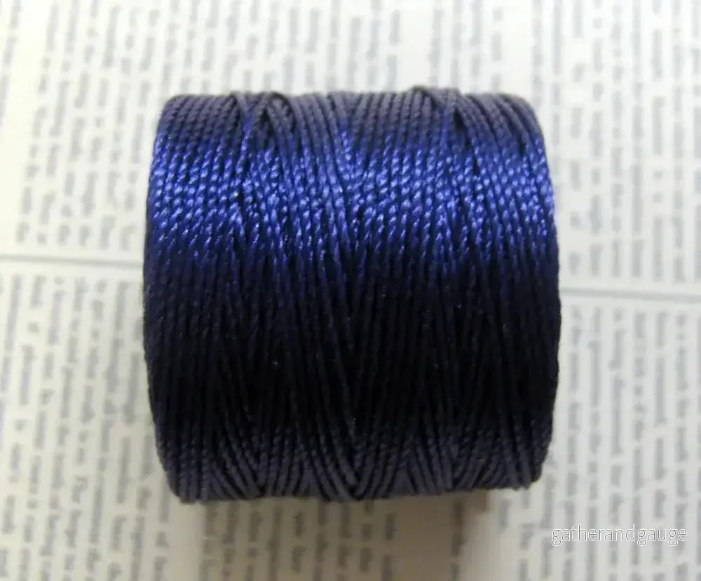 S- Lon bead cord - Purple, 1 rulle - Bild 2