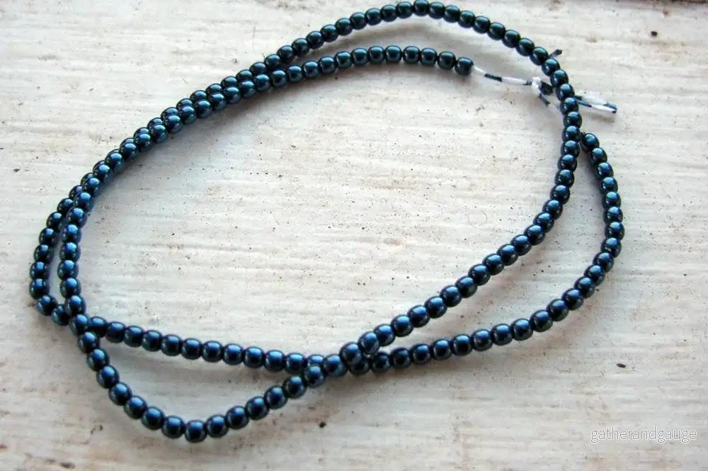 Tjeckiska vaxade glaspärlor - Montana 2mm, 1 sträng - Bild 2