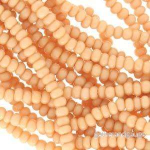 Tjeckiska seed beads – Wheat Opaque Solgel 11/0, 17 gram Tjeckiska seed beads – Wheat Opaque Solgel 11/0, 17 gram
