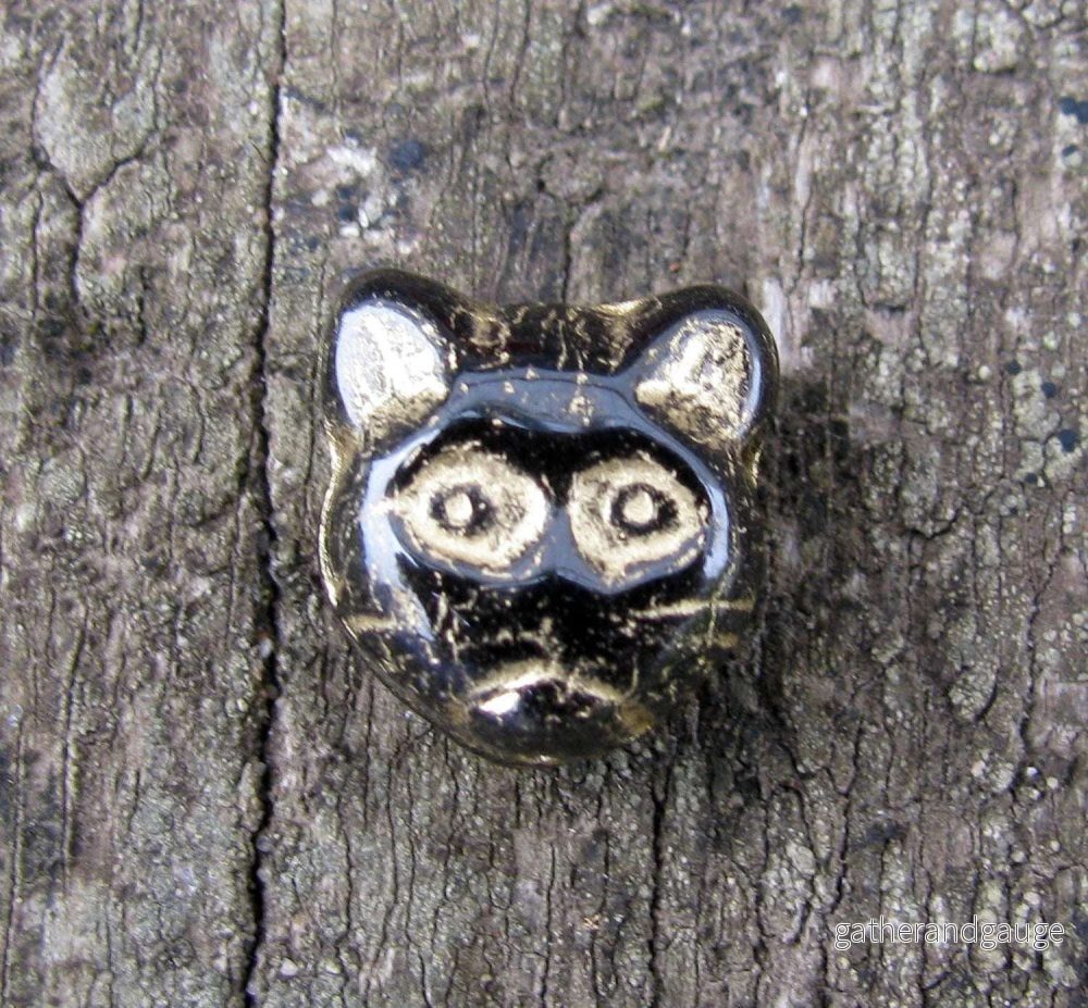 Tjeckisk Glaspärla - Katthuvud Svart 13x12mm 1 styck