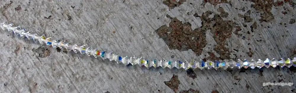 Tjeckiska MC Bicone - Crystal AB 3 mm, 40- pack - Bild 3