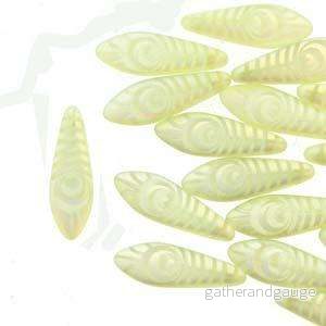 Dagger - Yellow Transparent AB Laser Eye 5x16mm, 1 sträng