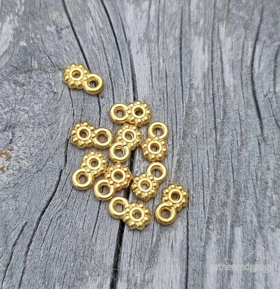 Berlockhållare Guldfärgad – Daisy 5mm 10-Pack Berlockhållare Guldfärgad – Daisy 5mm 10-Pack