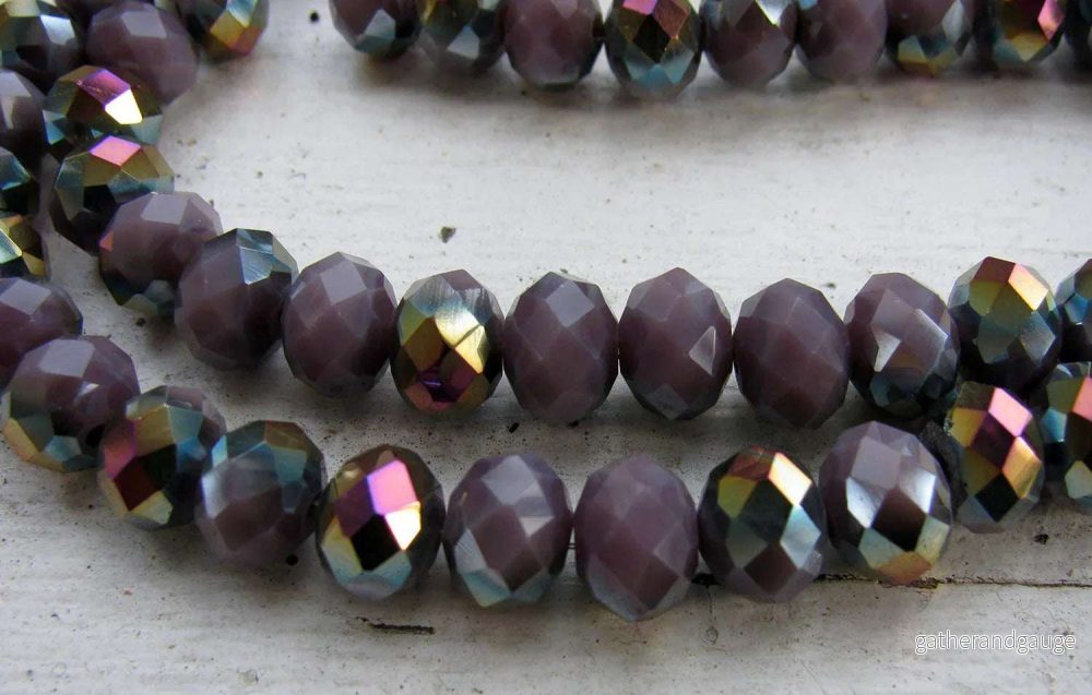 Facetterade glaspärlor - Lila/Olja, 8x6mm 1 sträng - Bild 2